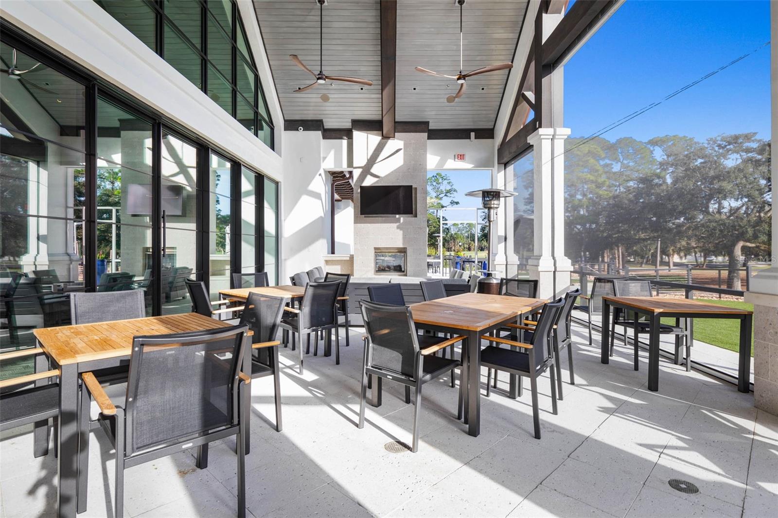 PLANTATION BAY SUB - Residential Lease