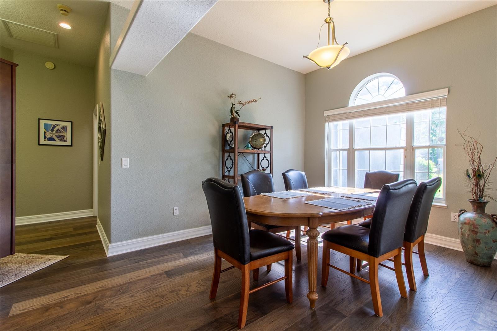 CARRIAGE TRAIL - Residential