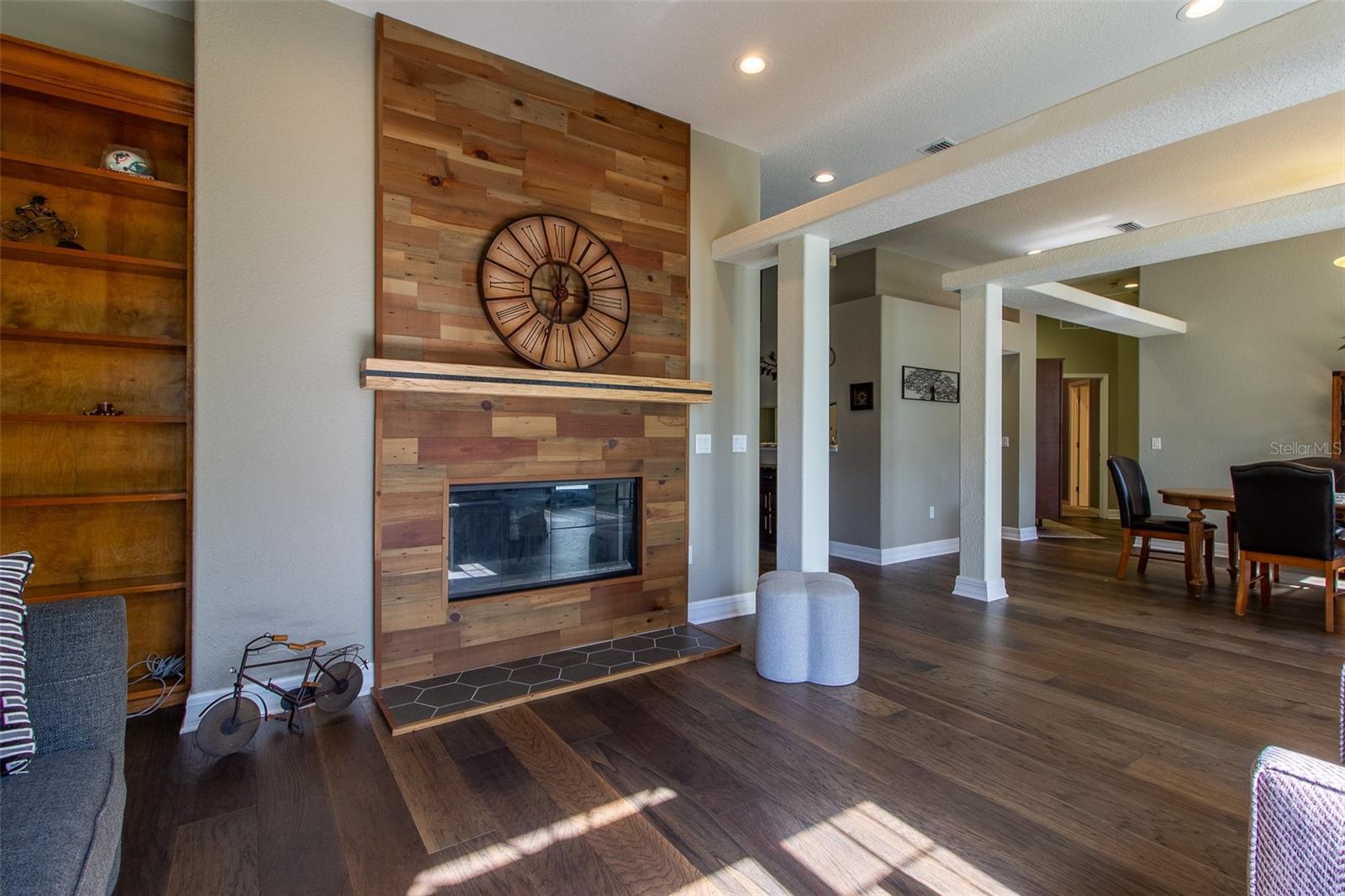 CARRIAGE TRAIL - Residential