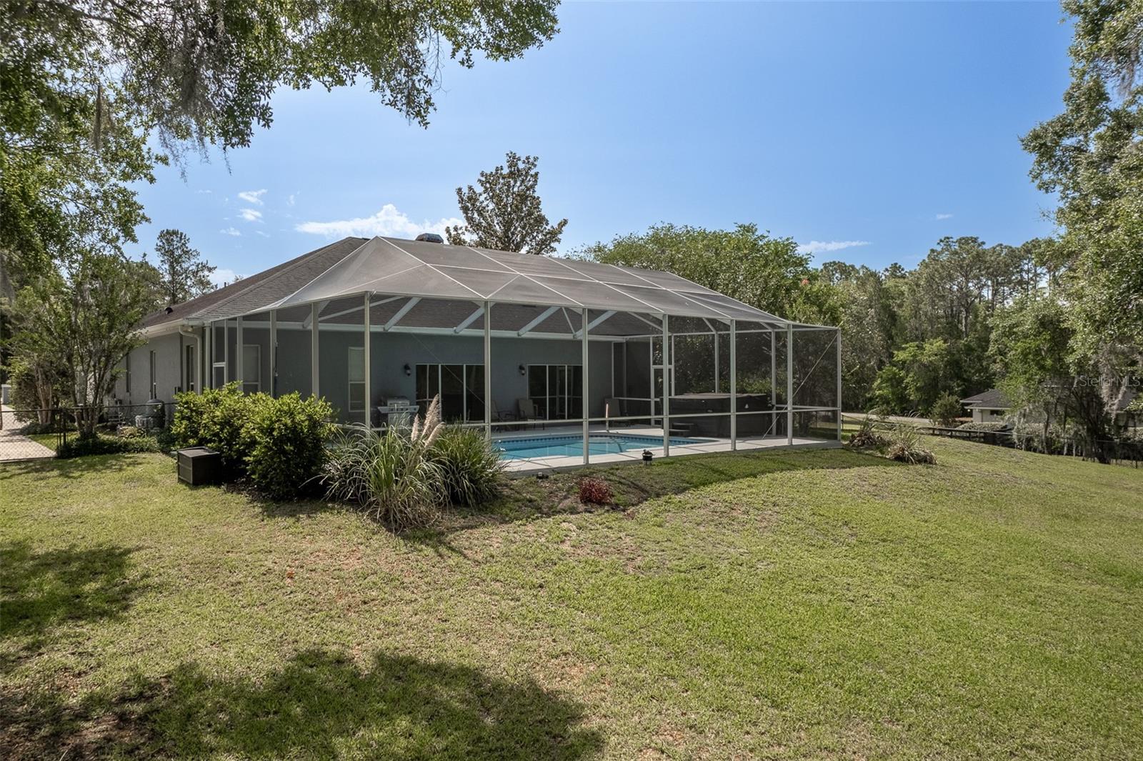 CARRIAGE TRAIL - Residential