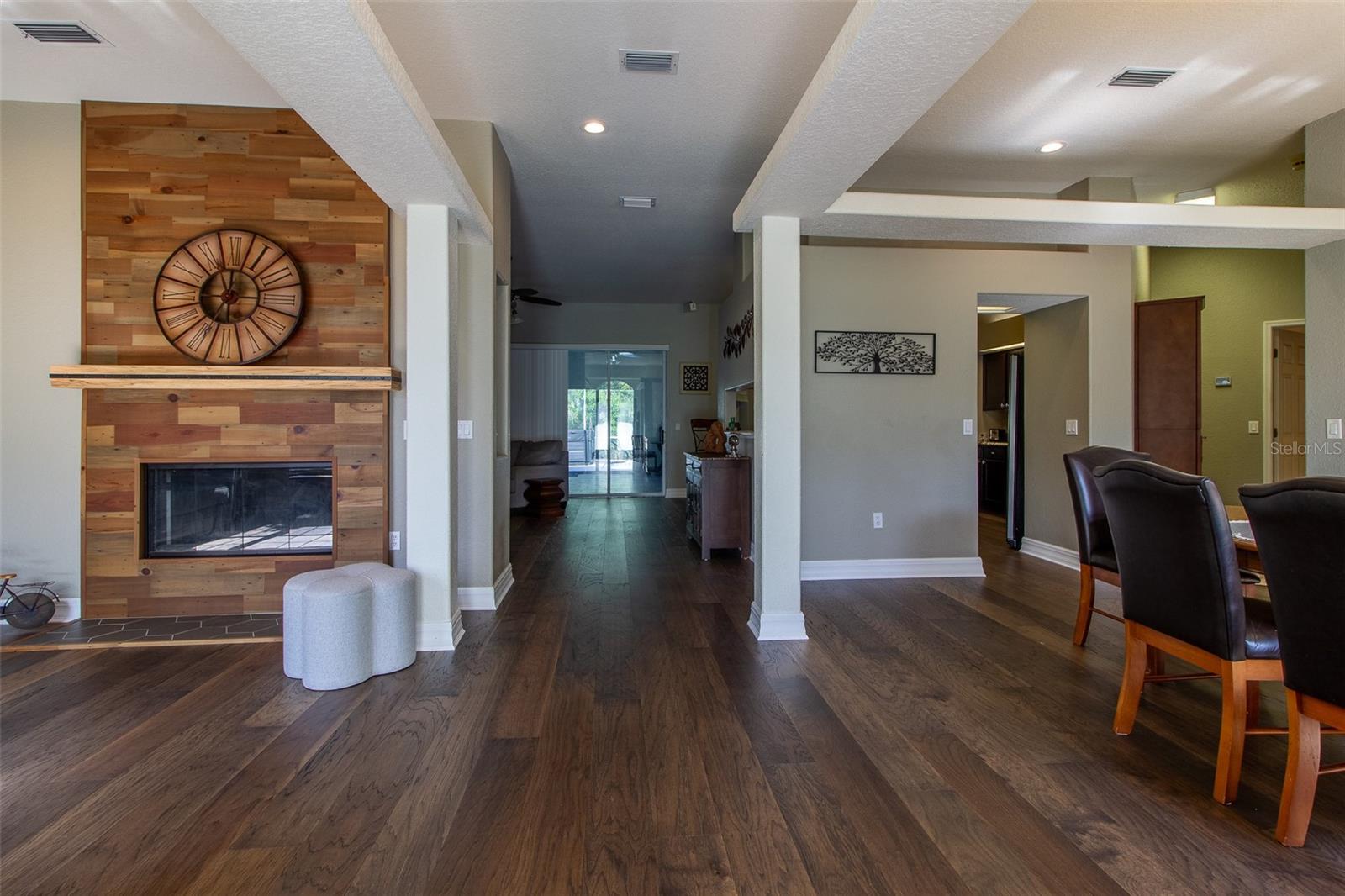 CARRIAGE TRAIL - Residential