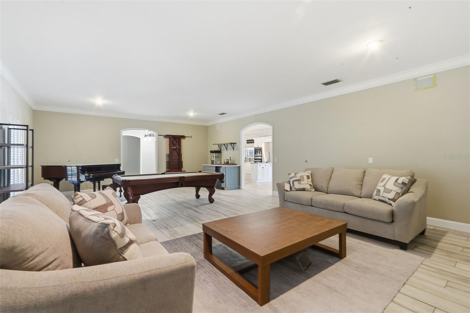 SHERWOOD MANOR - Residential