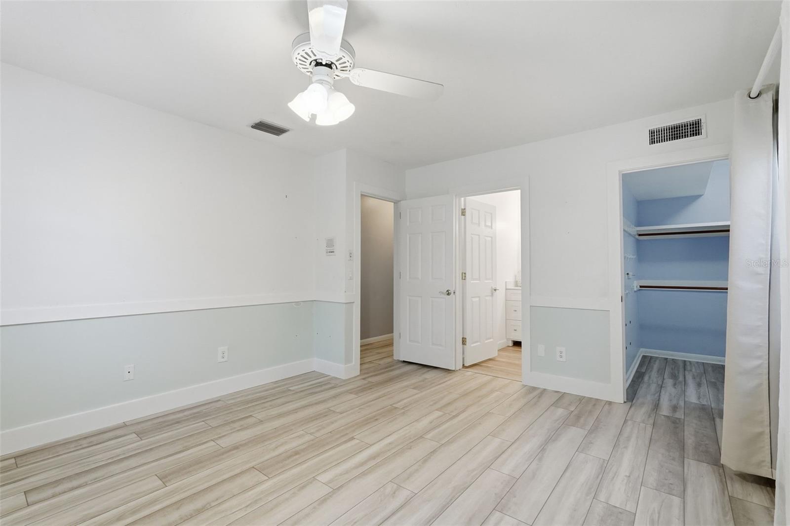 SHERWOOD MANOR - Residential