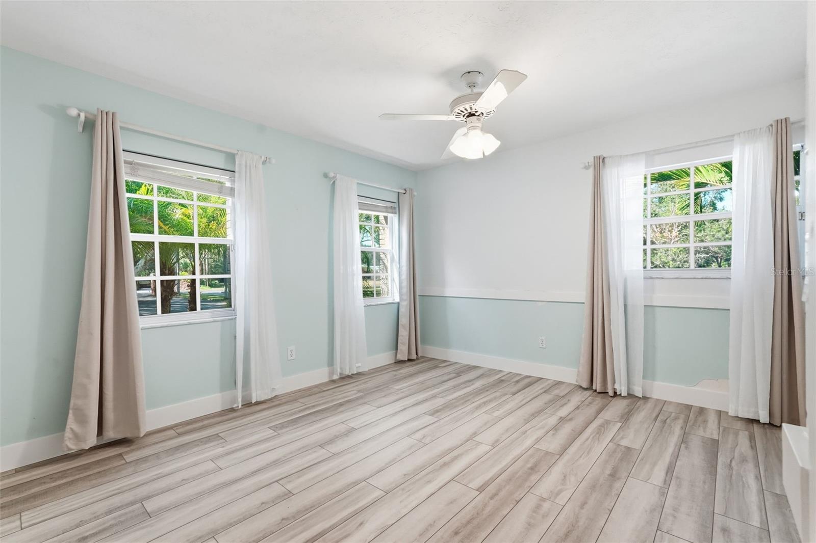 SHERWOOD MANOR - Residential