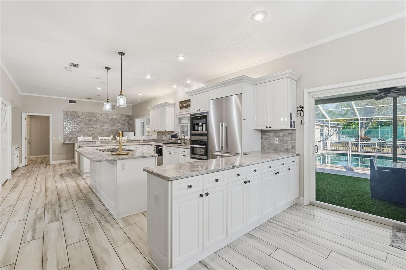 SHERWOOD MANOR - Residential