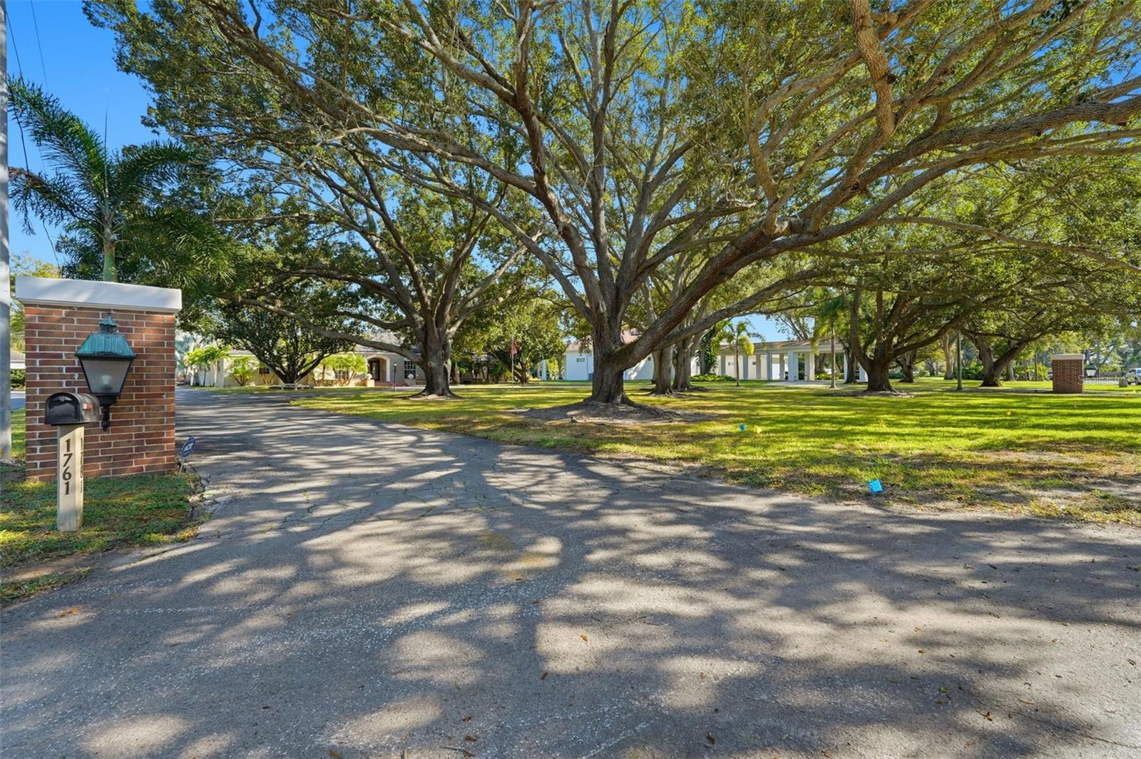 SHERWOOD MANOR - Residential