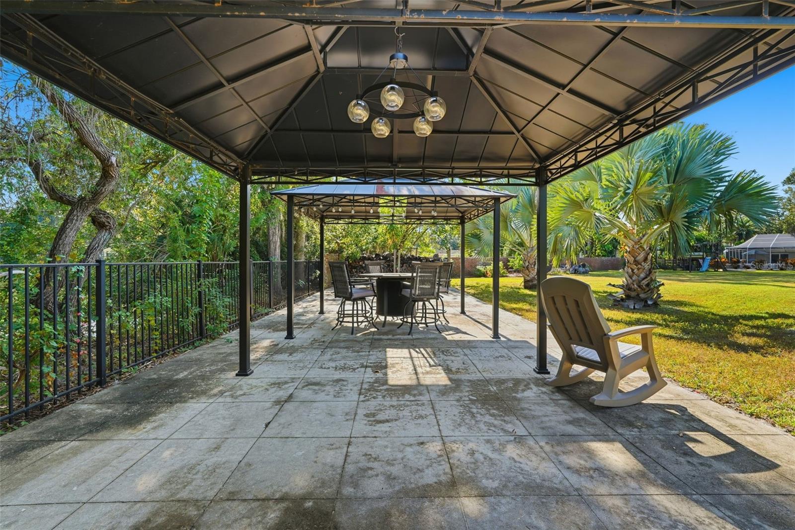 SHERWOOD MANOR - Residential