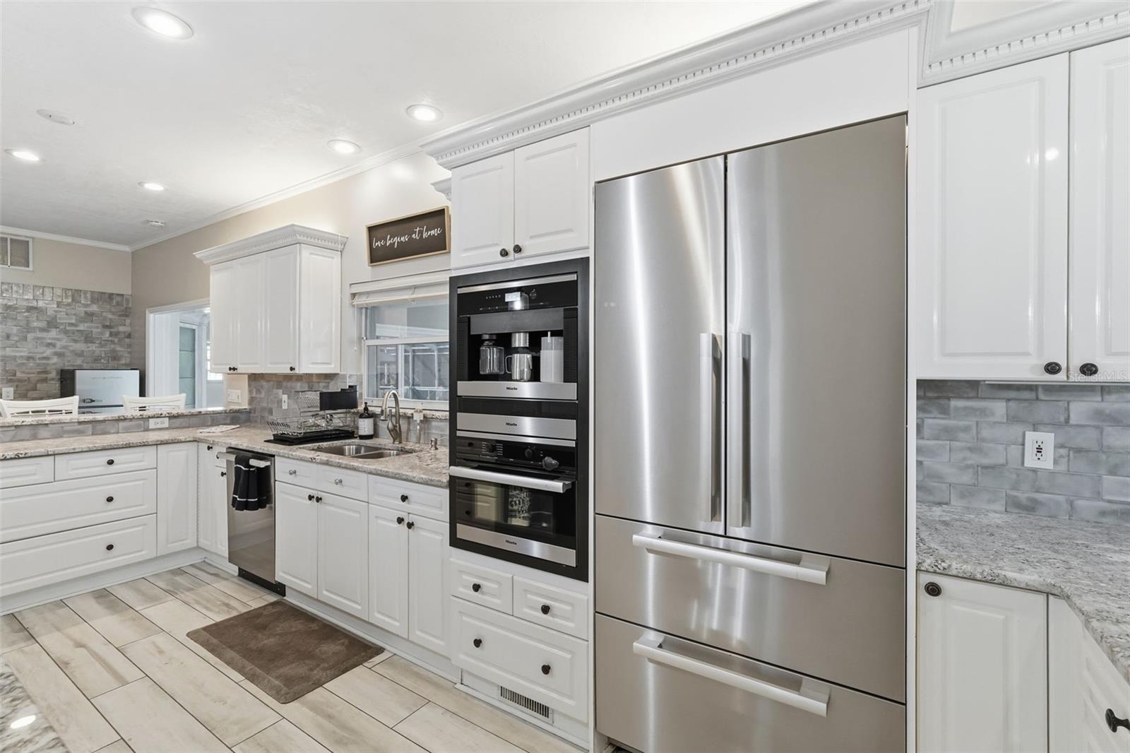 SHERWOOD MANOR - Residential