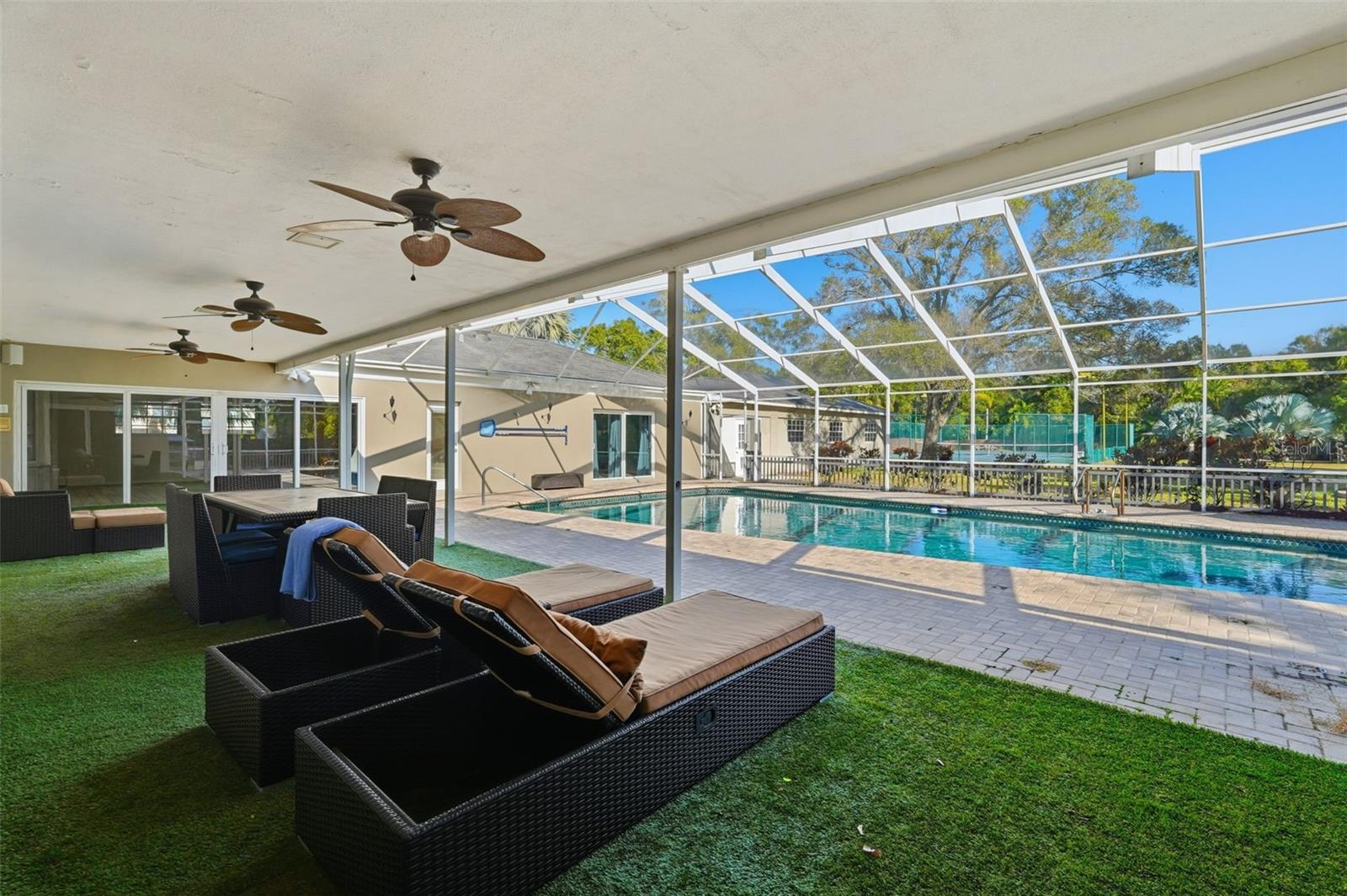 SHERWOOD MANOR - Residential