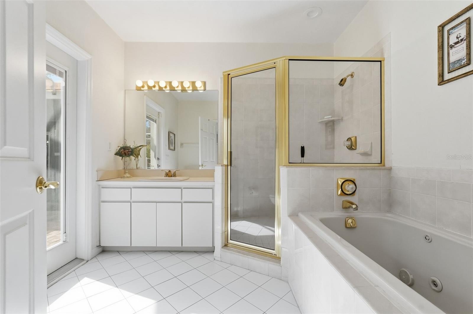 SHERWOOD MANOR - Residential