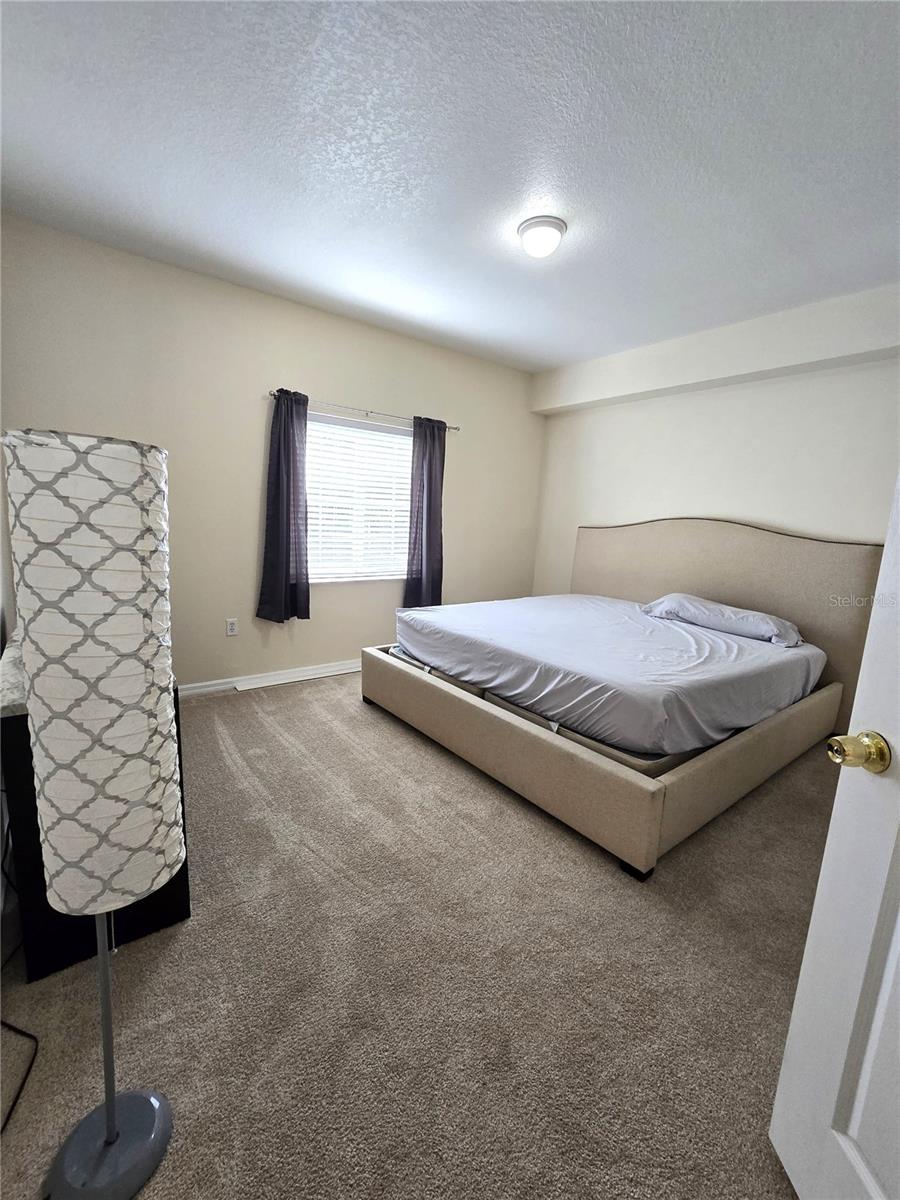 VILLAGES OF BLOOMINGDALE CONDO 10 - Residential Lease