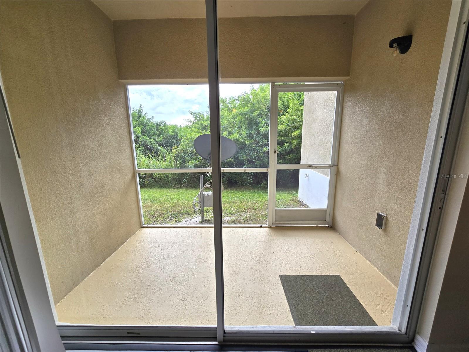 VILLAGES OF BLOOMINGDALE CONDO 10 - Residential Lease