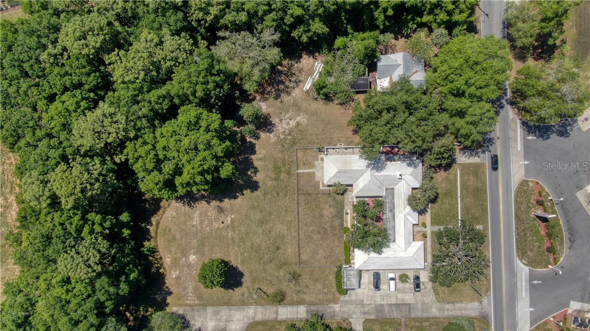 PINE CREST/SILVER SPRINGS - Commercial Sale