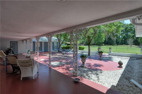 Tiny photo for 5208 NE 24th Street, Ocala, FL 34470 (MLS # OM618412)