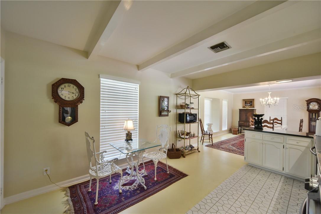 PINE CREST/SILVER SPRINGS - Commercial Sale