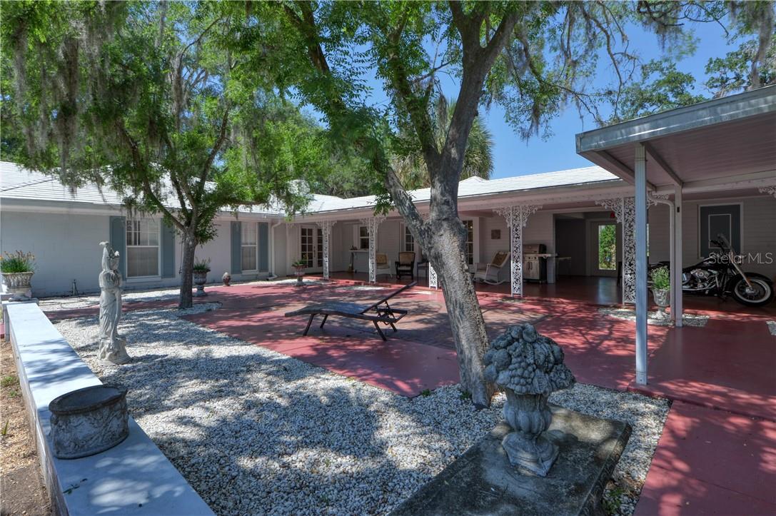 PINE CREST/SILVER SPRINGS - Commercial Sale