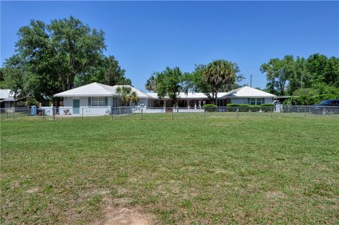 Tiny photo for 5208 NE 24th Street, Ocala, FL 34470 (MLS # OM618412)