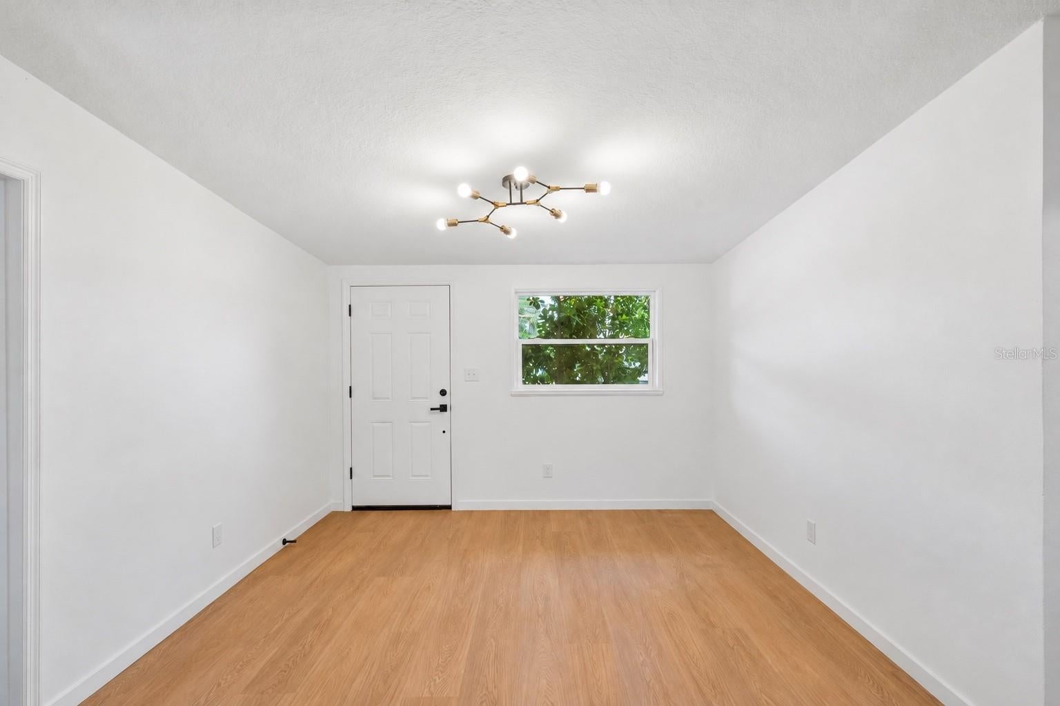 107 PLYMOUTH AVENUE