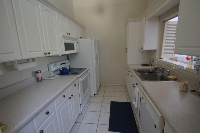 BIRD BAY VILLAGE - Residential Lease