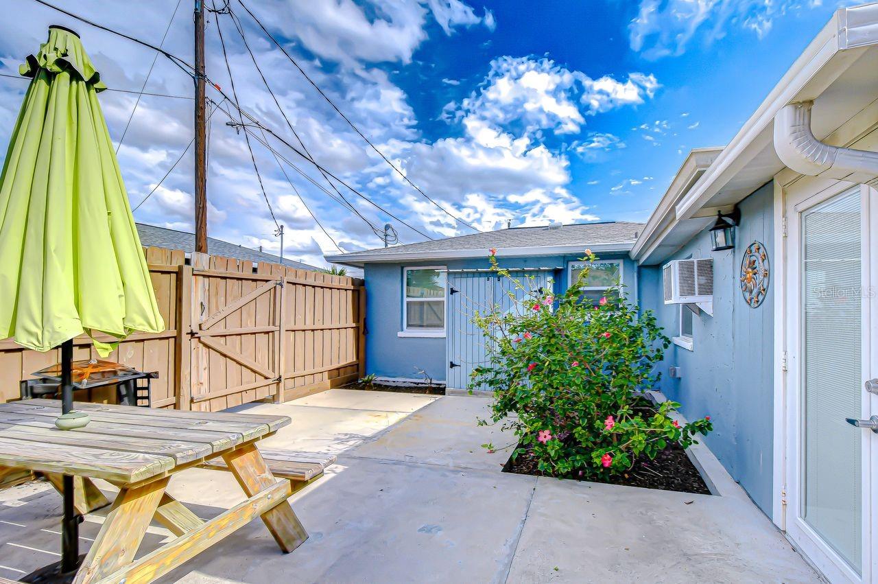 CORTEZ PARK - Residential Lease