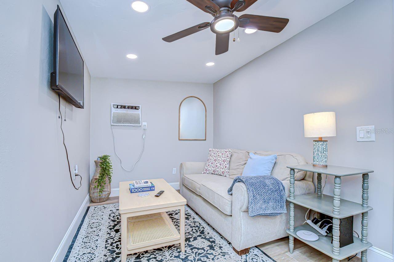 CORTEZ PARK - Residential Lease