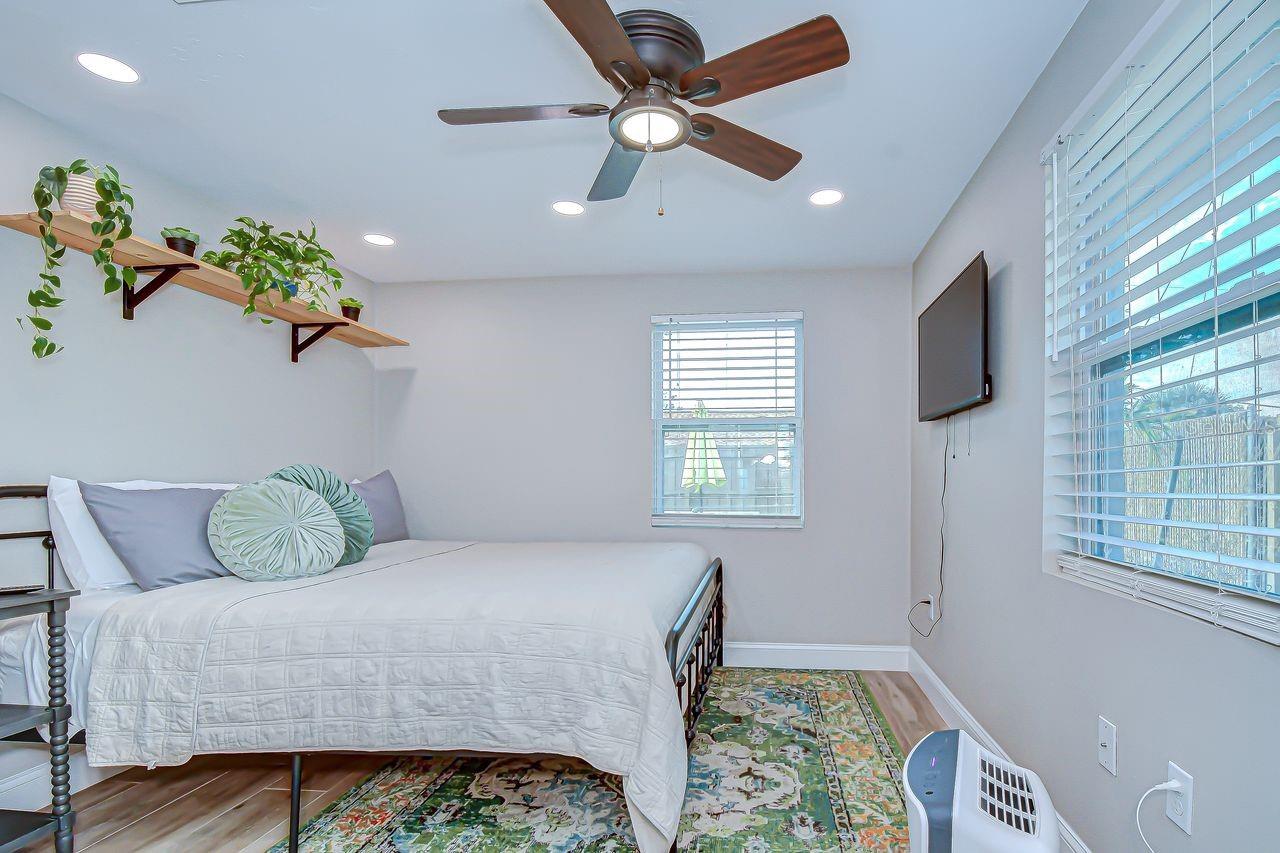 CORTEZ PARK - Residential Lease