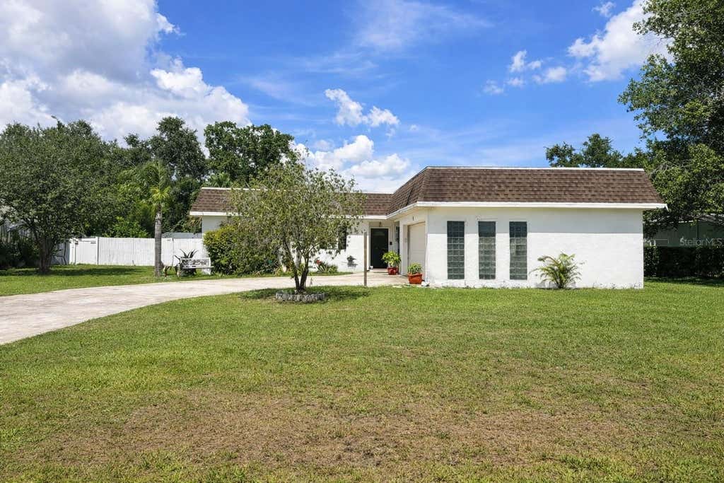 Photo of 3520 Stable Ridge Lane, Land O Lakes, FL 34639 (MLS # TB8520686)