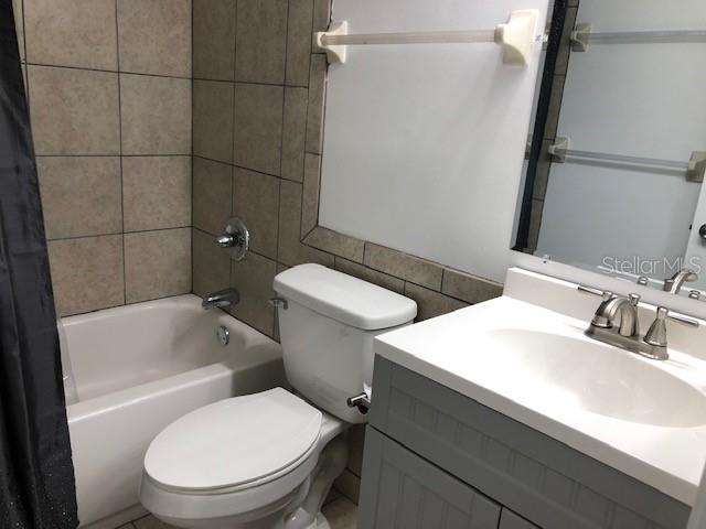 SERENOLA MANOR UNIT 2 NAPIER - Residential Lease