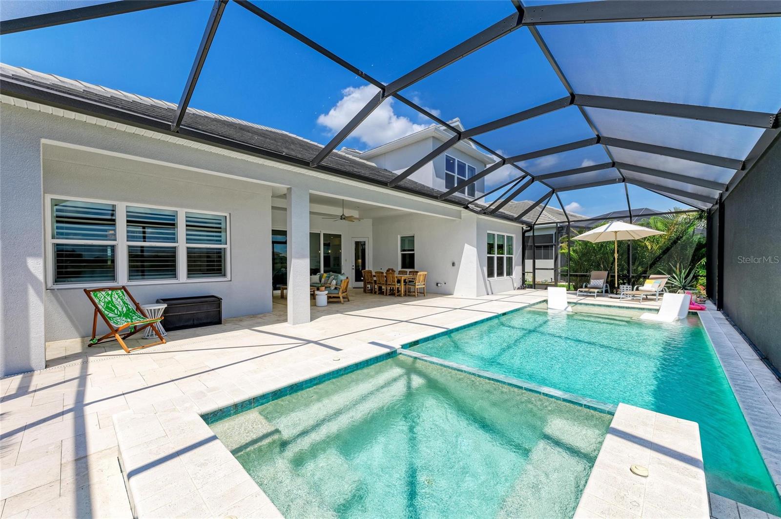 LAKEHOUSE COVE AT WATERSIDE - Residential