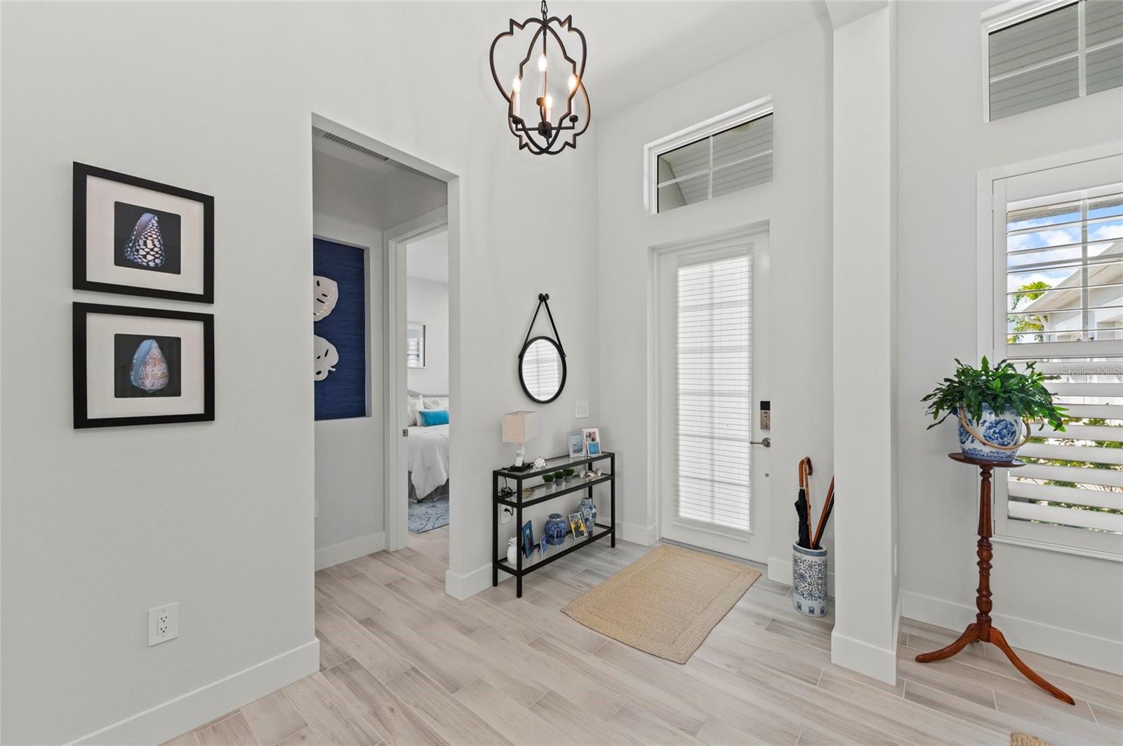 LAKEHOUSE COVE AT WATERSIDE - Residential