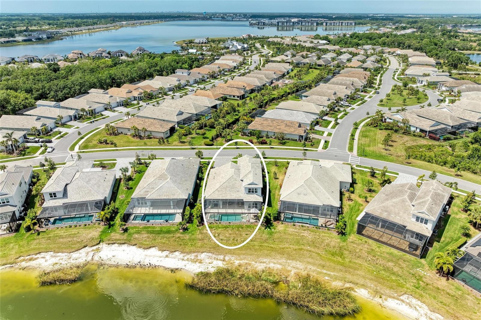 LAKEHOUSE COVE AT WATERSIDE - Residential