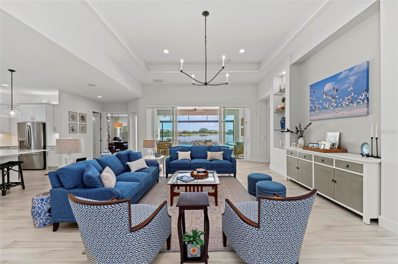 LAKEHOUSE COVE AT WATERSIDE - Residential