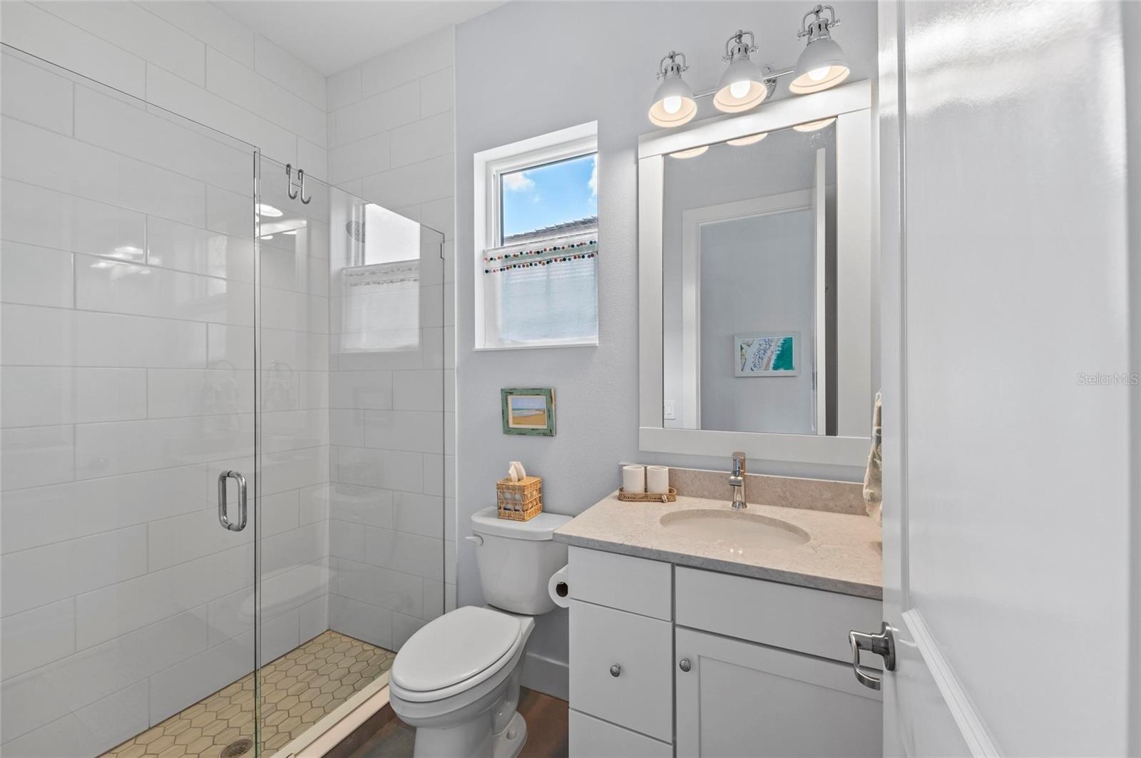 LAKEHOUSE COVE AT WATERSIDE - Residential