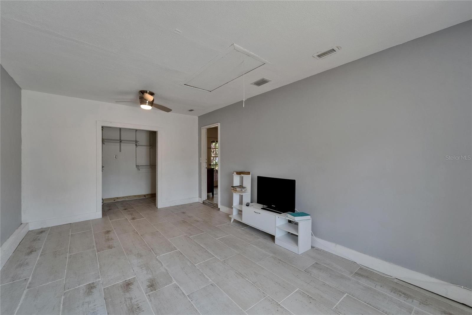 UNPLATTED - Residential Lease