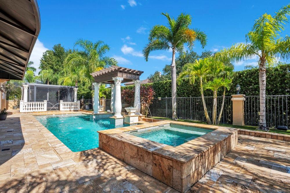 EMERSON POINTE - Residential