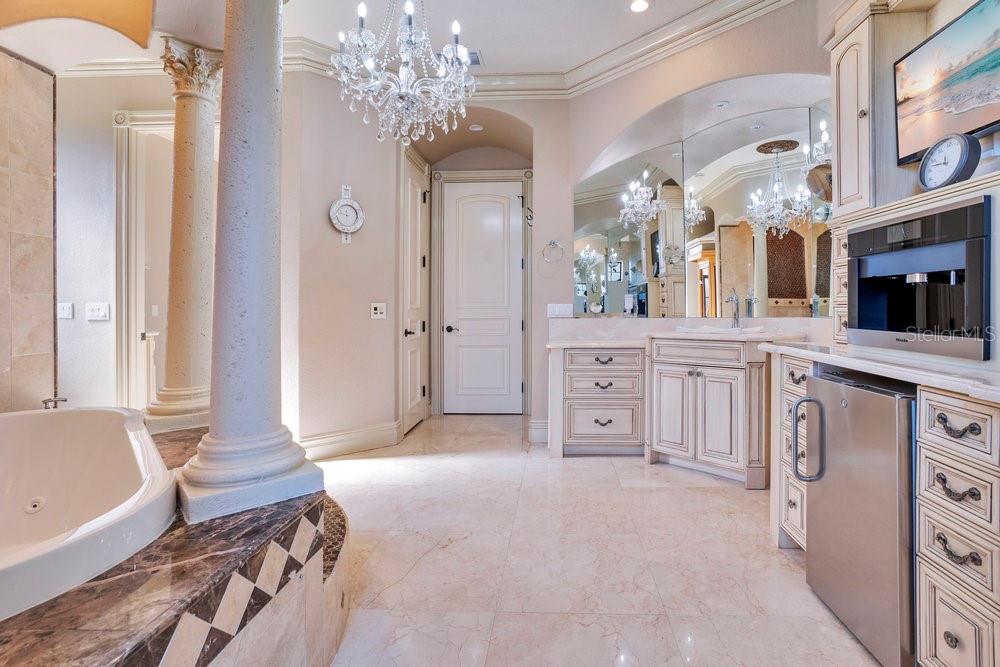 EMERSON POINTE - Residential