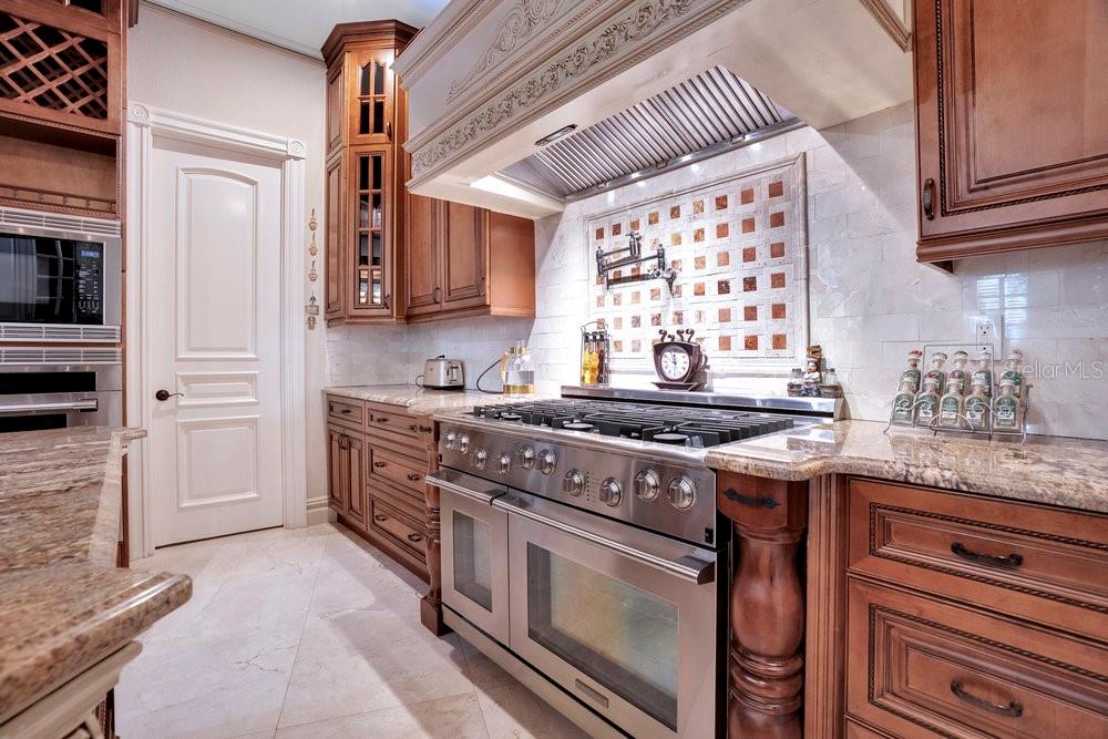 EMERSON POINTE - Residential