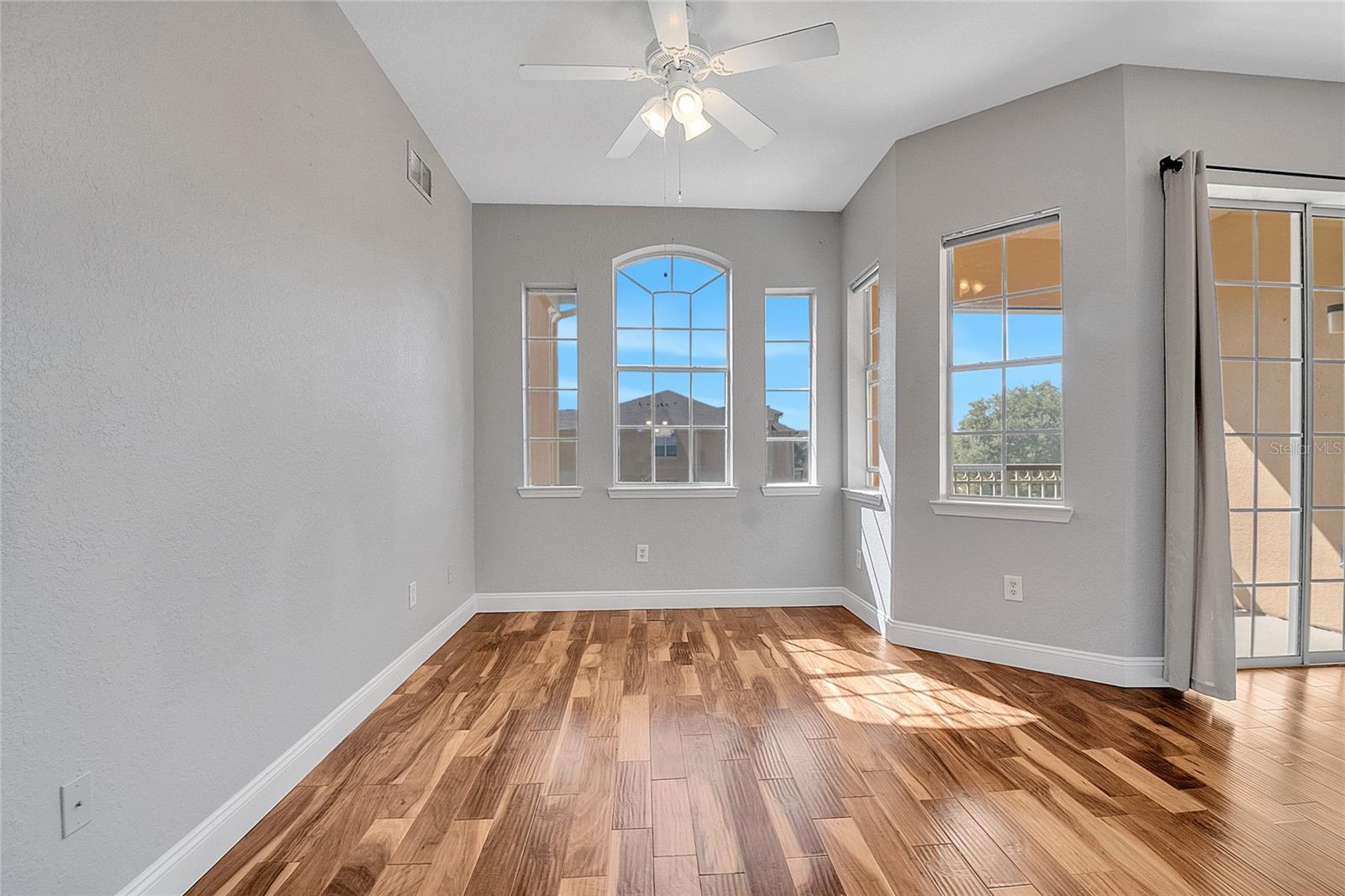 TERRACE RIDGE AT TOWN CENTER EAST CONDO - Residential