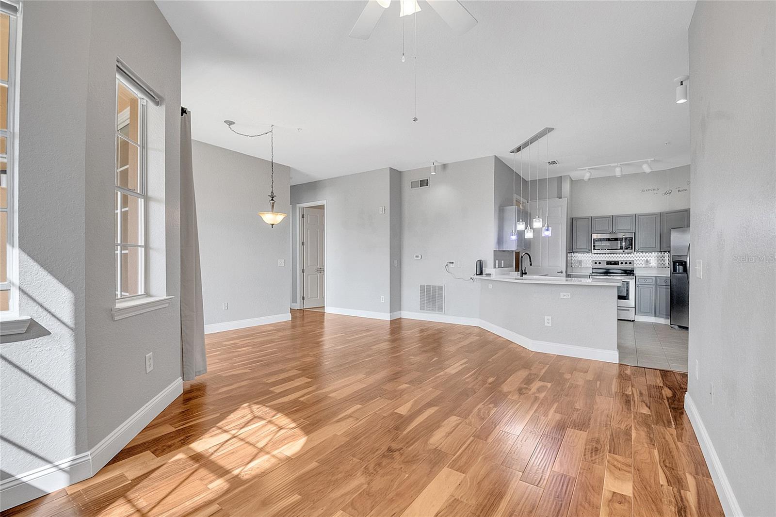 TERRACE RIDGE AT TOWN CENTER EAST CONDO - Residential