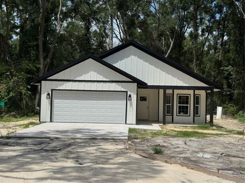 Photo of 4858 SW 170th Street, Archer, FL 32618 (MLS # GC531569)