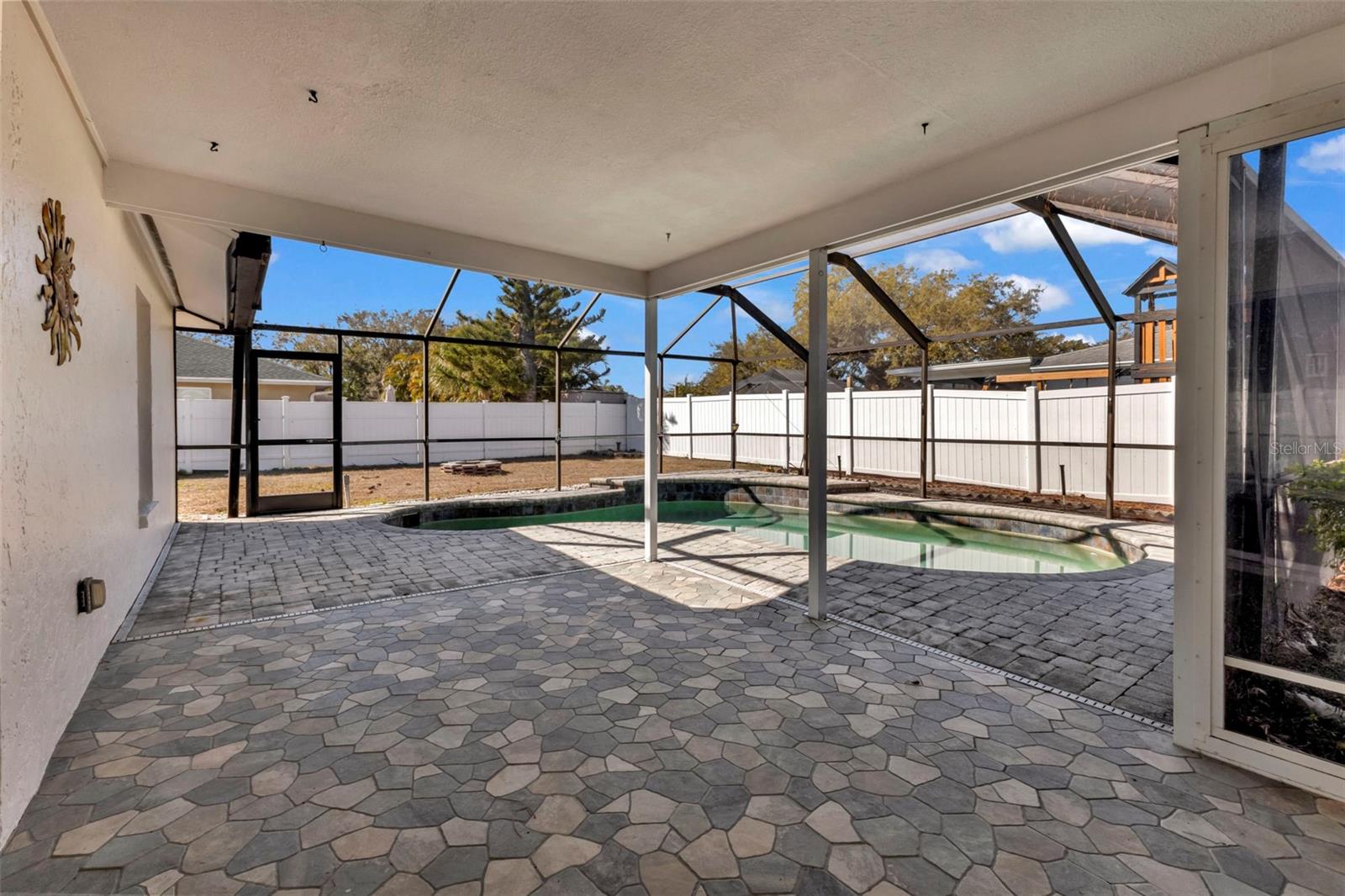 TAMARON - Residential