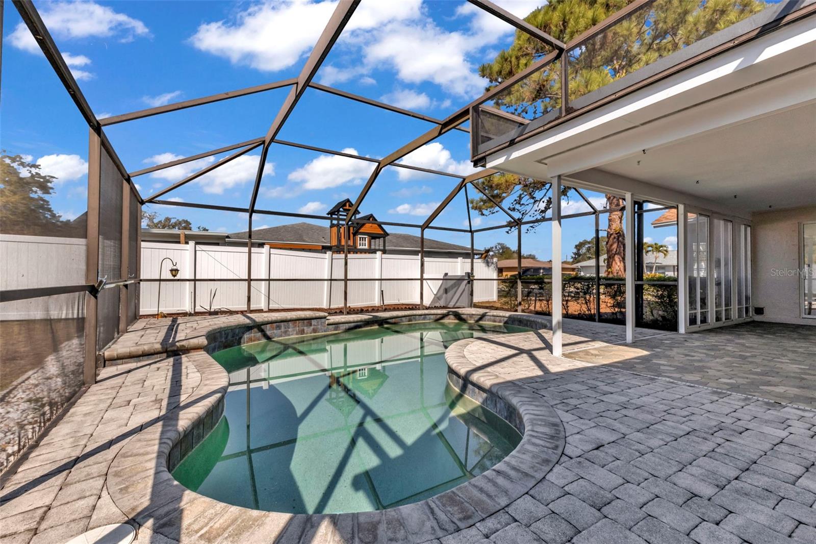 TAMARON - Residential