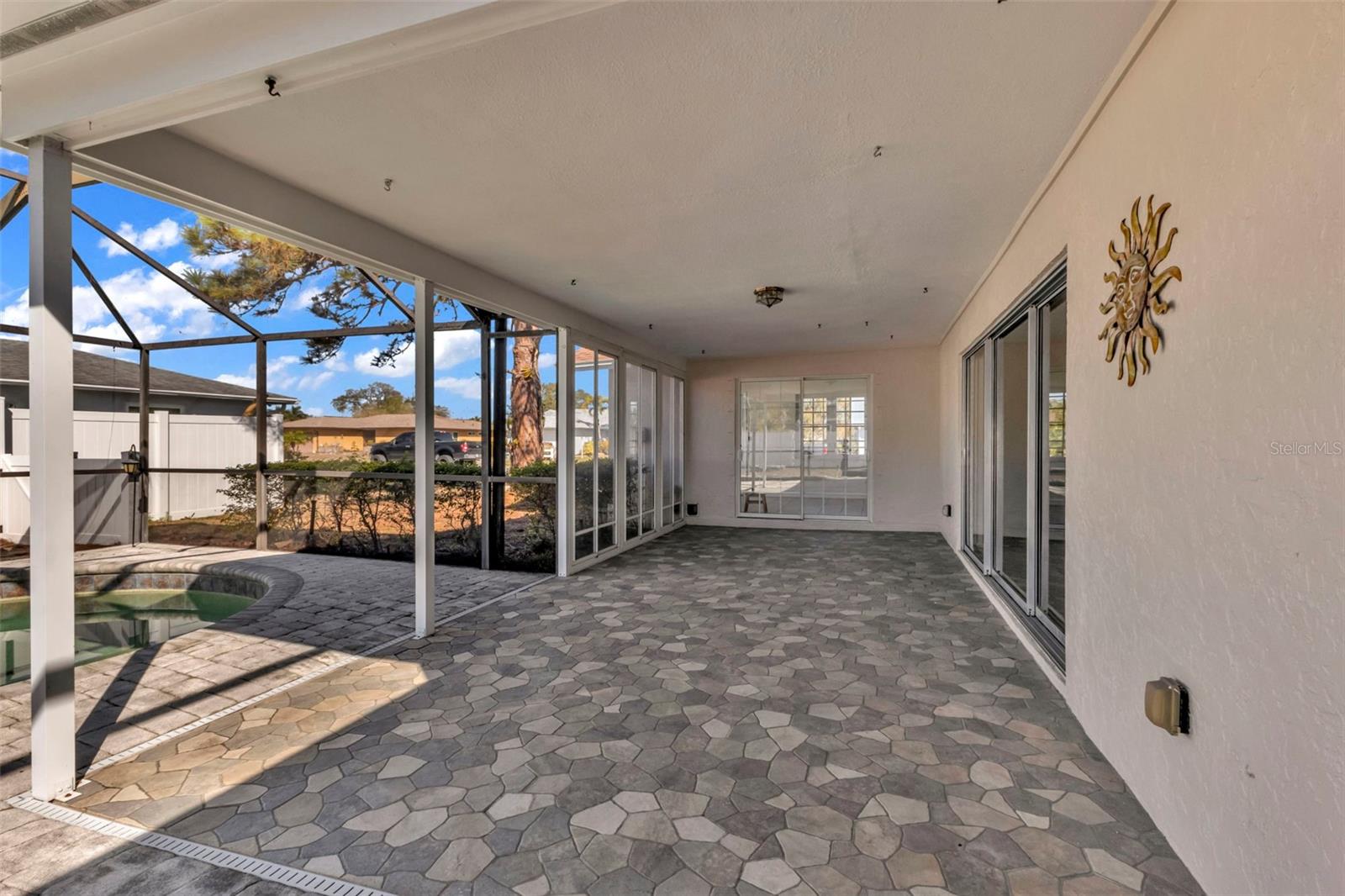 TAMARON - Residential