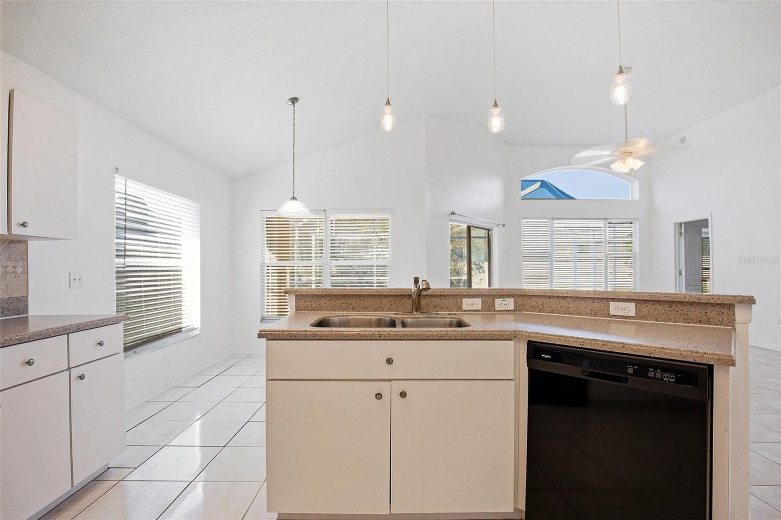 CARROLLTON LAKES - Residential