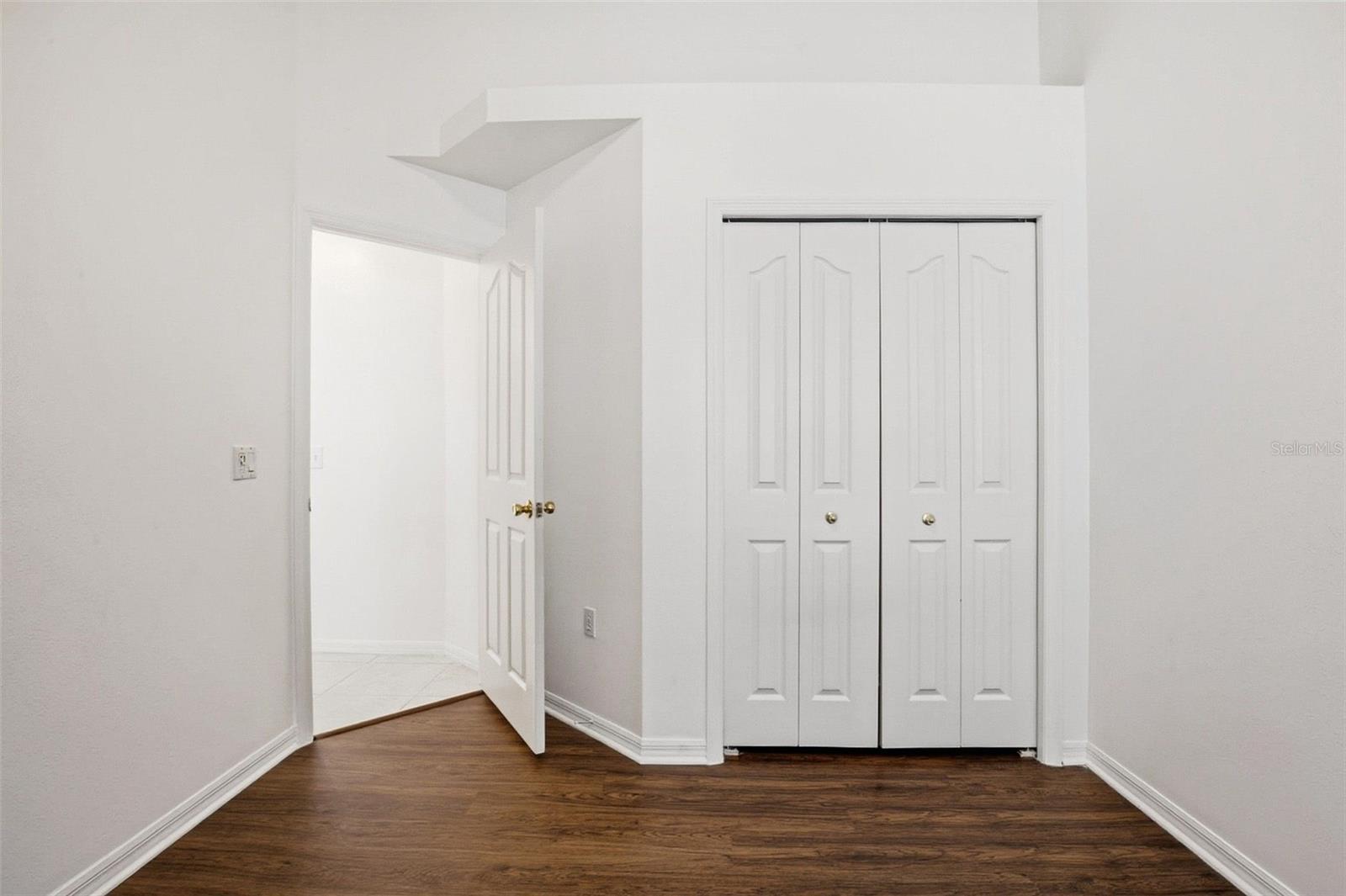 CARROLLTON LAKES - Residential