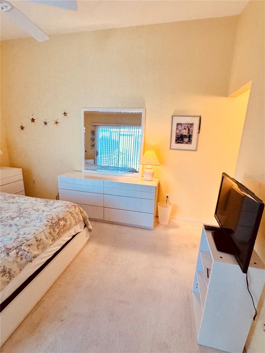 LOVELAND COURTYARDS PH 02 - Residential