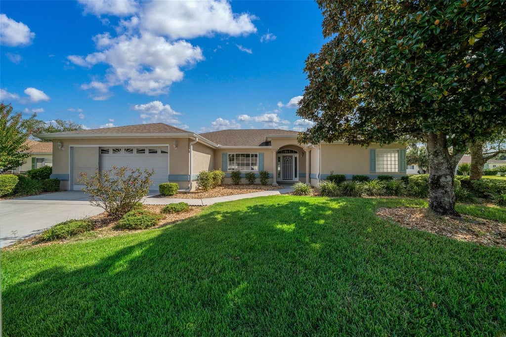 Photo of 11584 SW 139th Street, Dunnellon, FL 34432 (MLS # OM732590)