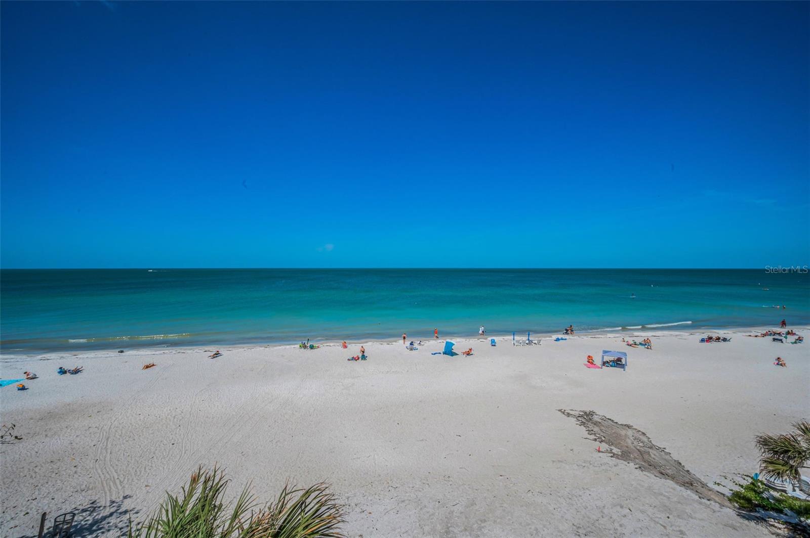 BEACH TRAIL VILLAS A CONDO - Residential