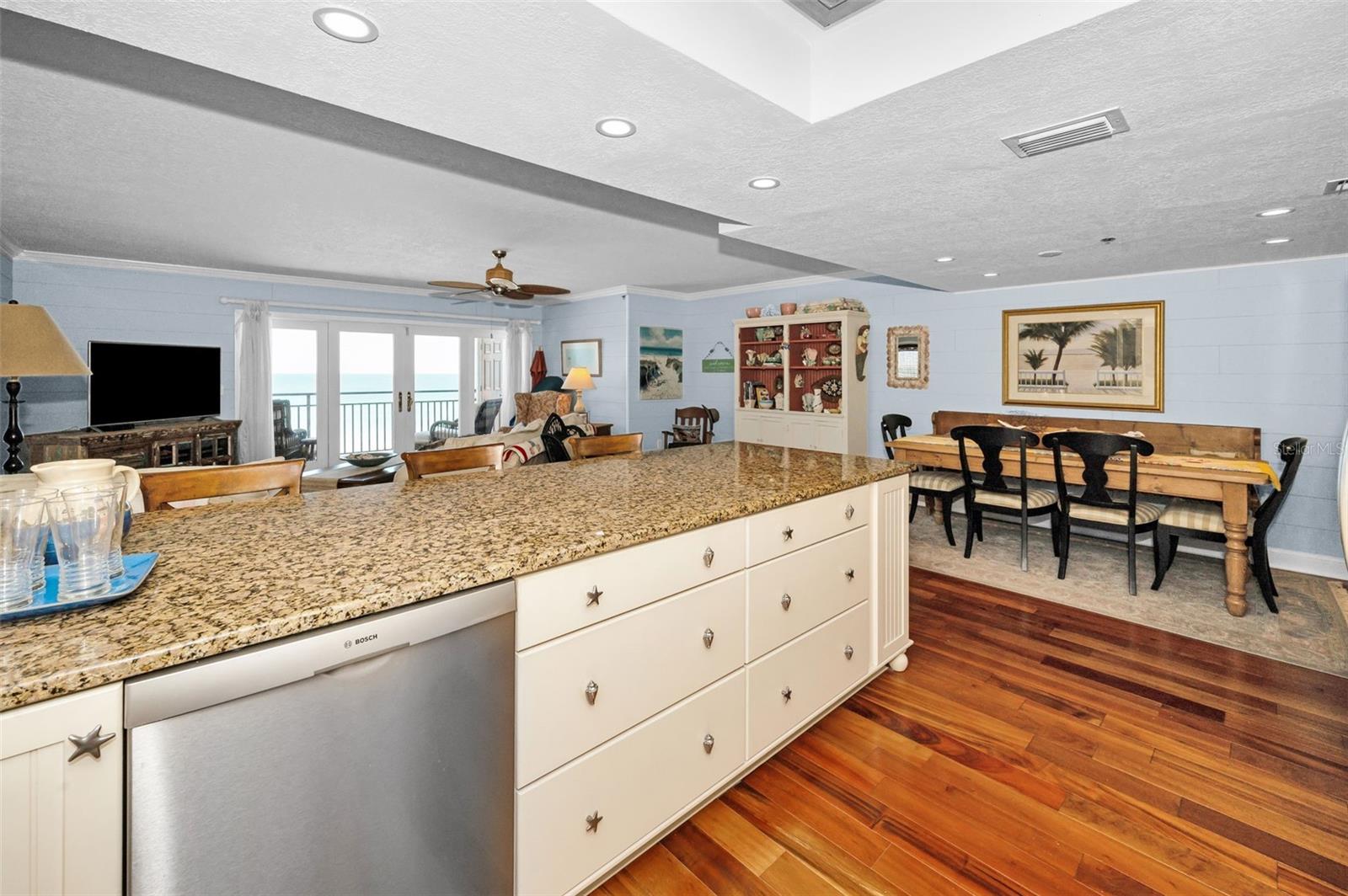 BEACH TRAIL VILLAS A CONDO - Residential