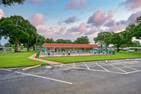 A home in LAKELAND